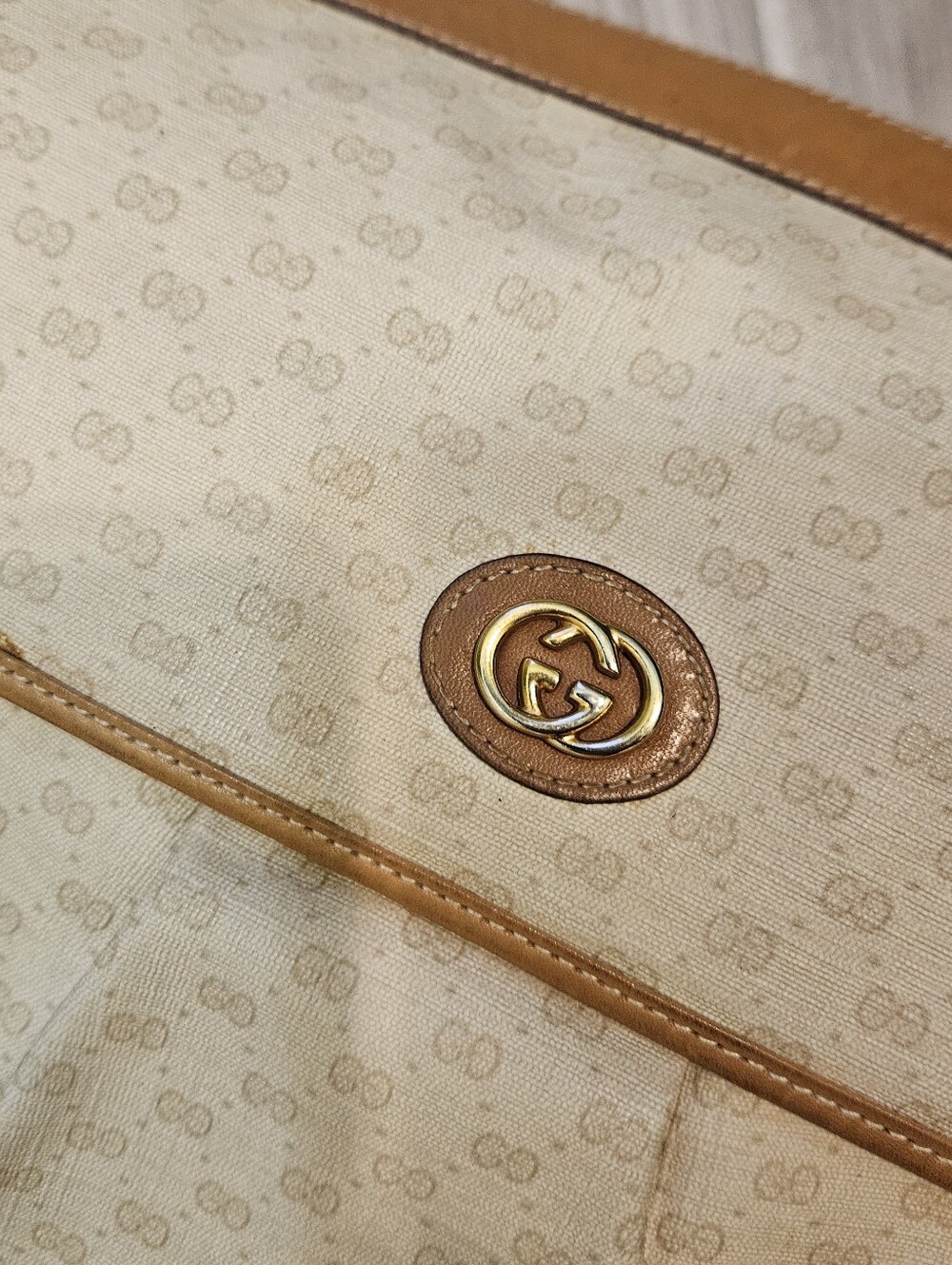 Gucci Vintage Clutch - Picture 3 of 16